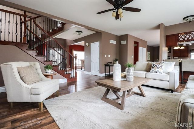 108 Woodside Court, Arnold, MO 63010