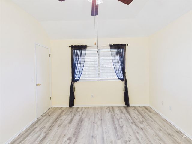 600 Clearcreek DR, Leander, TX 78641