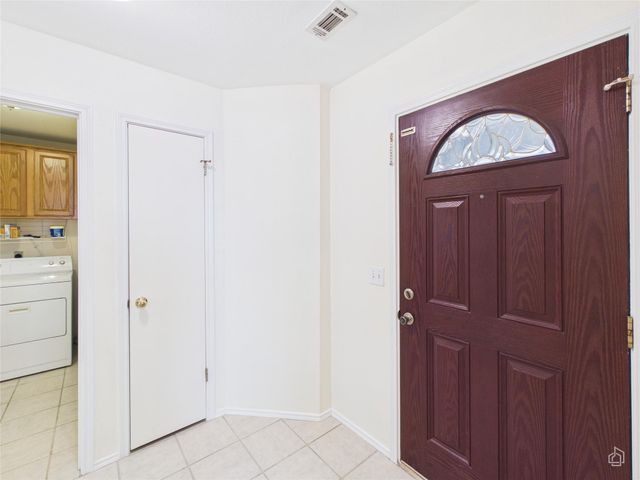 600 Clearcreek DR, Leander, TX 78641