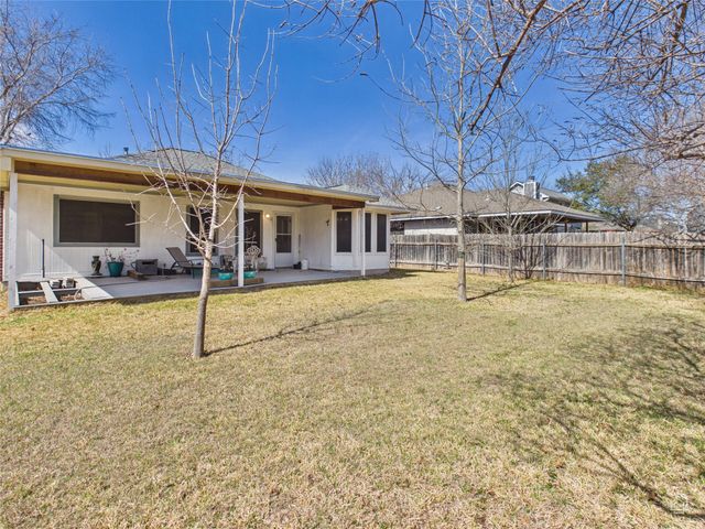 600 Clearcreek DR, Leander, TX 78641