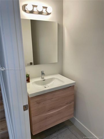 807 SE 14th St 0, Fort Lauderdale, FL 33316