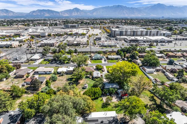 3700 S LEE MAUR ST, West Valley City, UT 84119
