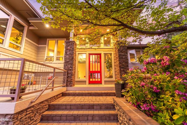 1195 NW Remarkable Drive, Bend, OR 97703