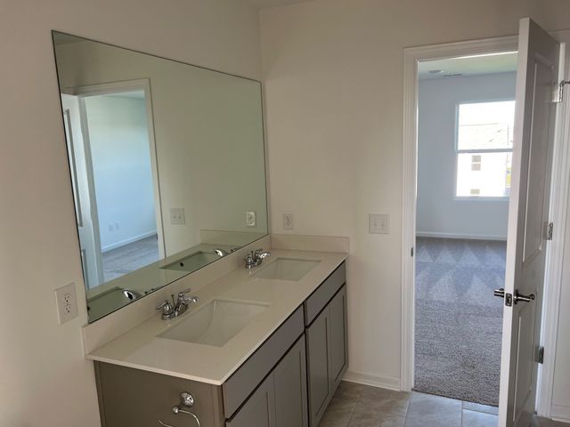 3262 Barrel Oak Pass, Columbia, TN 38401