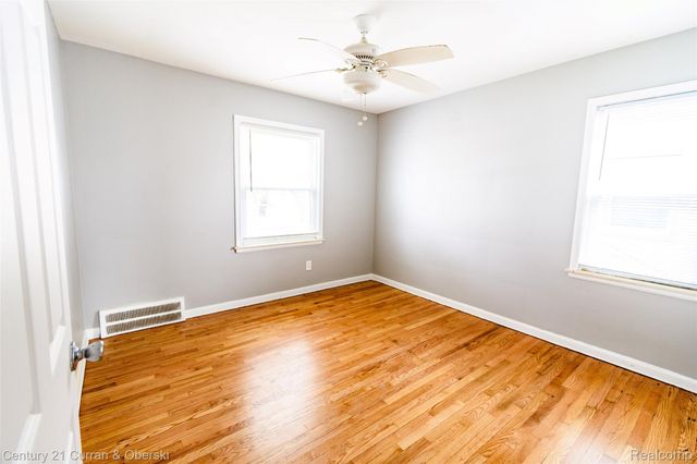 20323 Champaign Street, Taylor, MI 48180