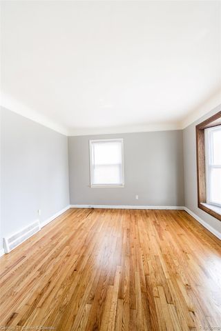 20323 Champaign Street, Taylor, MI 48180