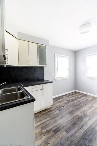 20323 Champaign Street, Taylor, MI 48180