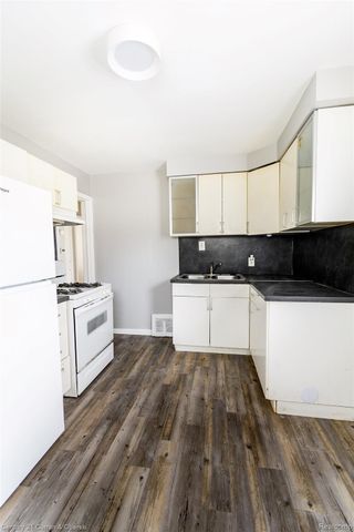 20323 Champaign Street, Taylor, MI 48180