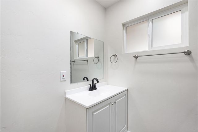 2408 Broadway Boulevard NE, Albuquerque, NM 87102