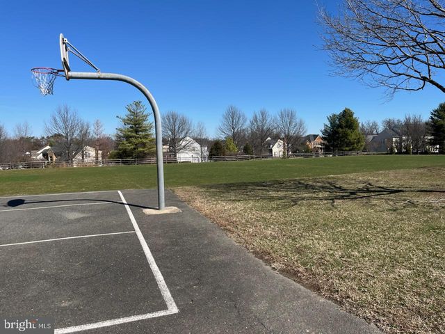 11305 POTOMAC OAKS DR, Rockville, MD 20850