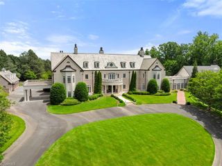 1067 E Kent Road, Winston-salem, NC 27104