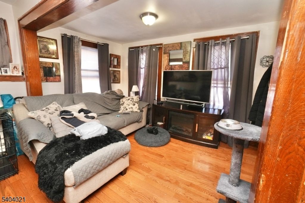 425 Dewitt Ave, Belleville Twp., NJ 07109 — photo 3