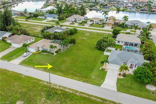 3223 SW 7th LN, Cape Coral, FL 33991