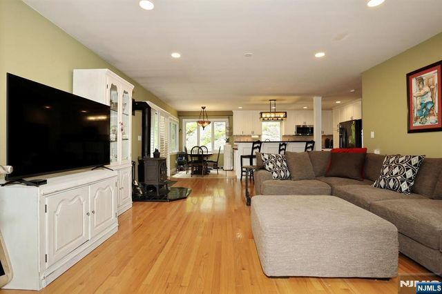 121 Magee Road, Ringwood, NJ 07456