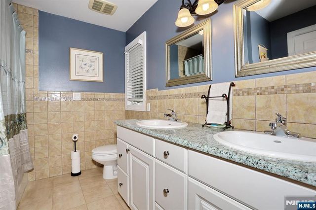 121 Magee Road, Ringwood, NJ 07456
