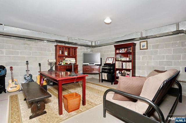 121 Magee Road, Ringwood, NJ 07456