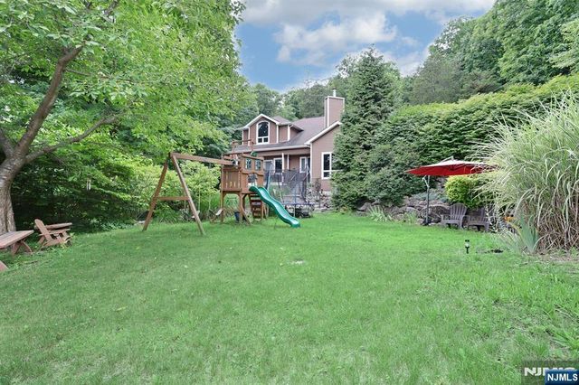 121 Magee Road, Ringwood, NJ 07456