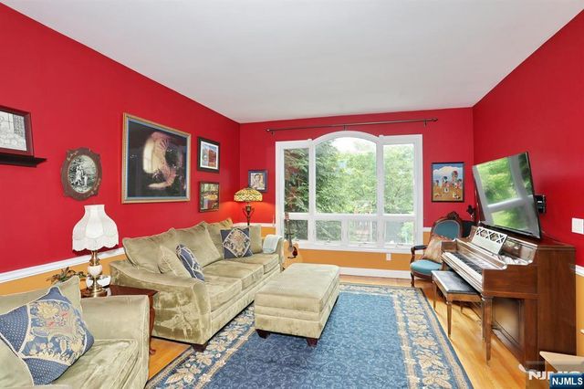 121 Magee Road, Ringwood, NJ 07456