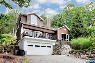 121 Magee Road, Ringwood, NJ 07456