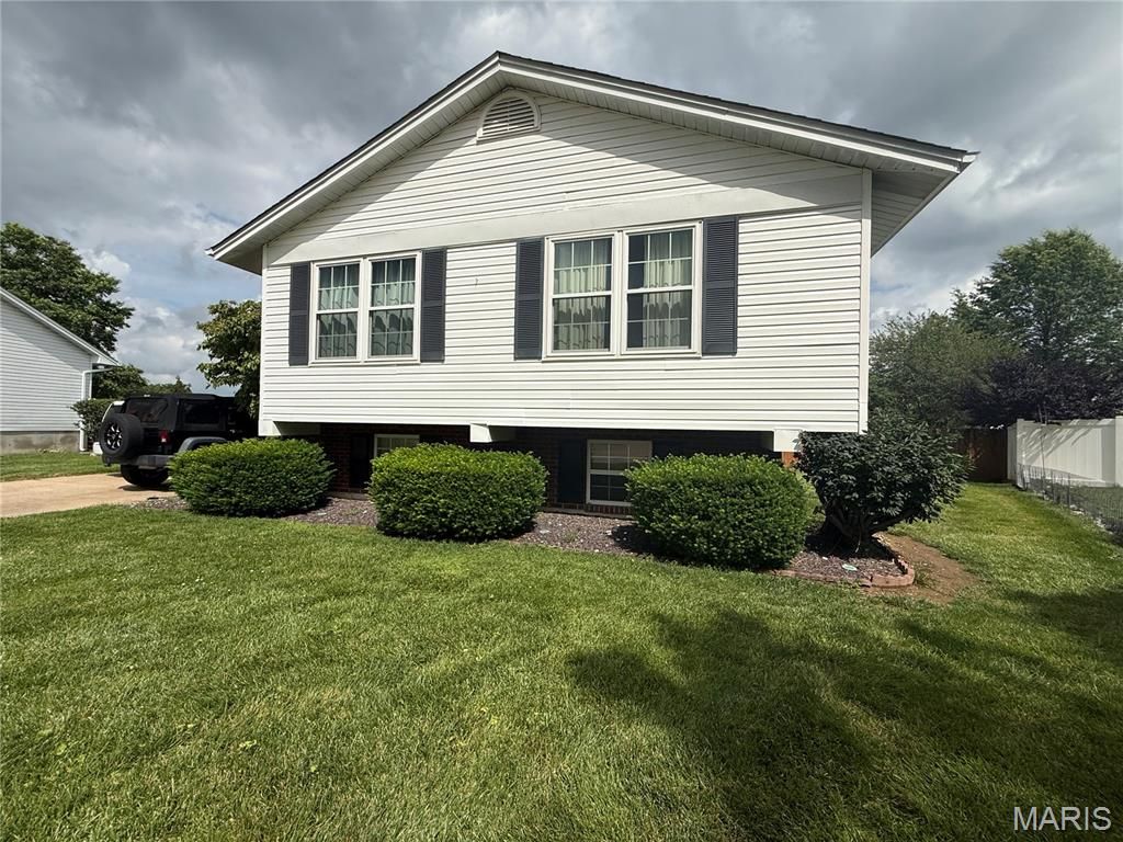 308 Field View Court, St Charles, MO 63304