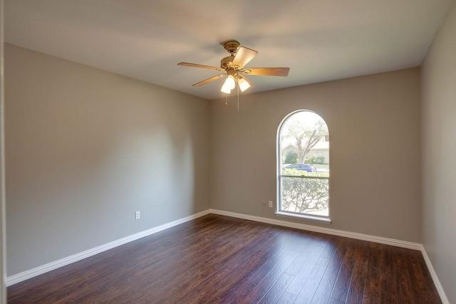 1320 Cherry Hill Lane, Lewisville, TX 75067