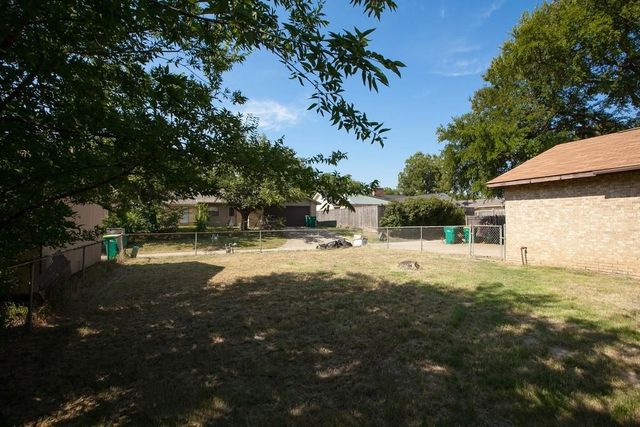 1320 Cherry Hill Lane, Lewisville, TX 75067