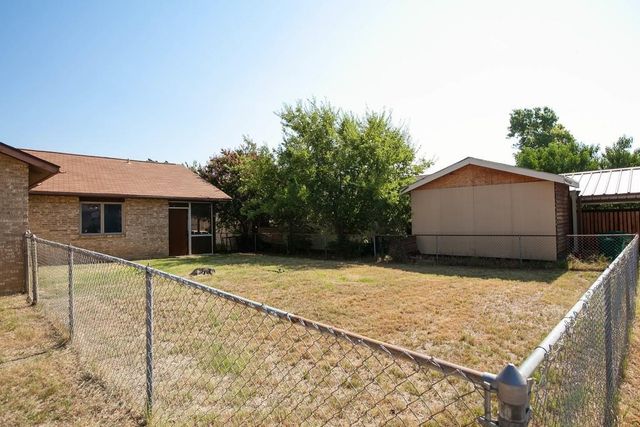 1320 Cherry Hill Lane, Lewisville, TX 75067