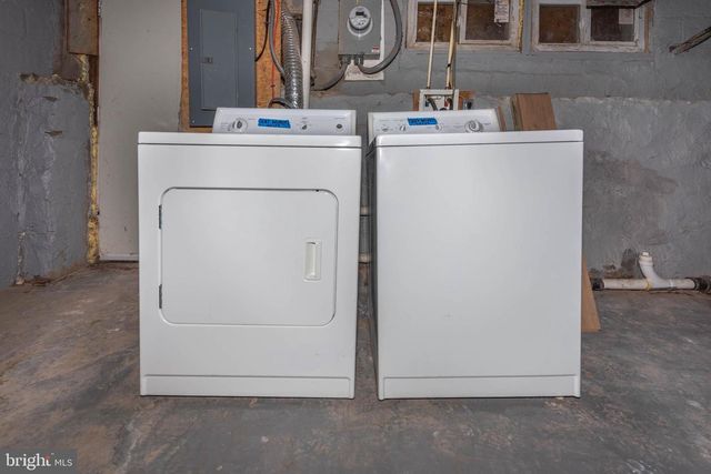 2514 BARCLAY ST, Baltimore, MD 21218