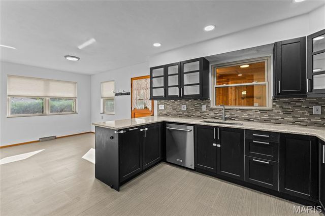 400 Springdale Drive, Belleville, IL 62223