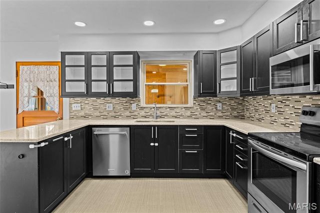 400 Springdale Drive, Belleville, IL 62223