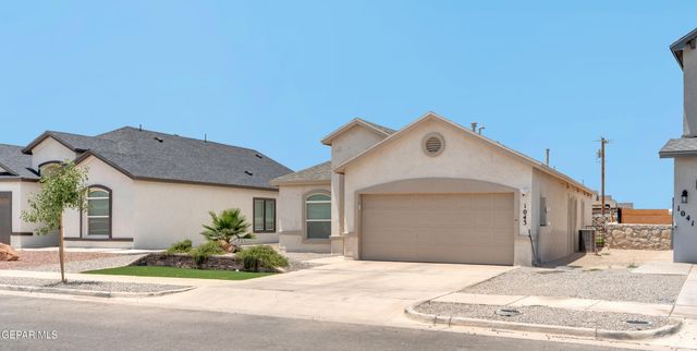 1043 Rebeca Way, Socorro, TX 79927