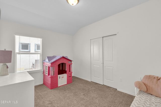 1043 Rebeca Way, Socorro, TX 79927