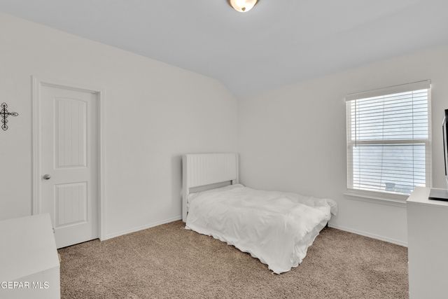 1043 Rebeca Way, Socorro, TX 79927