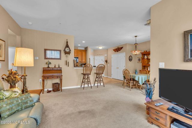 622 Sophee Lane, Lakewood, NJ 08701