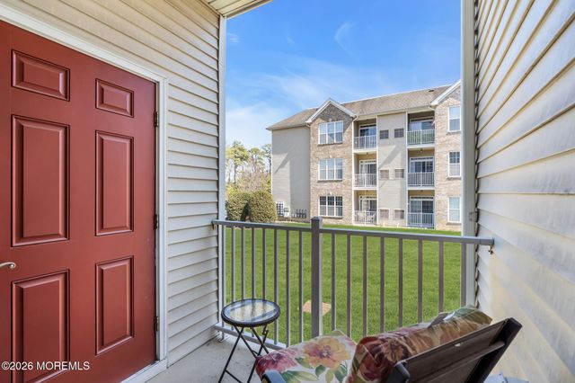 622 Sophee Lane, Lakewood, NJ 08701