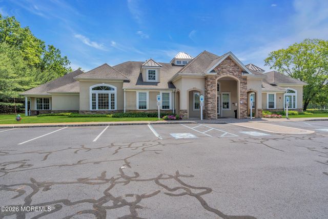 622 Sophee Lane, Lakewood, NJ 08701