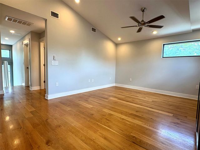 5619 Adams Ave B, Austin, TX 78756