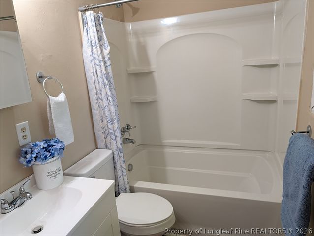 203 Wall Street, Fayetteville, NC 28301