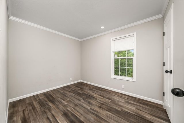 119 Enterprise Ln, Gainesboro, TN 38562