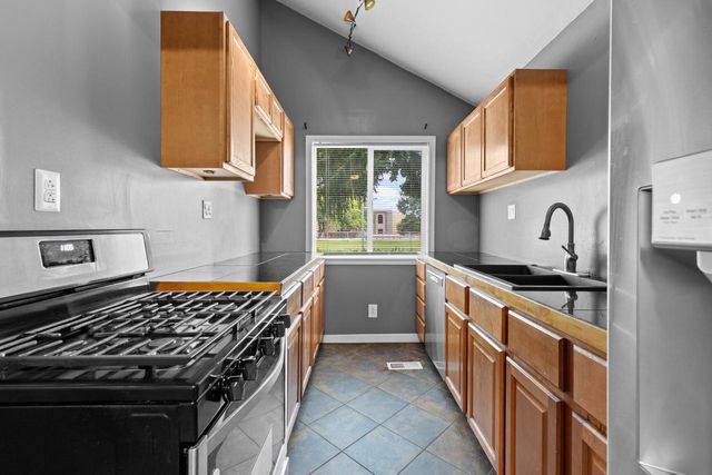 3523 N 76th STREET, Milwaukee, WI 53222