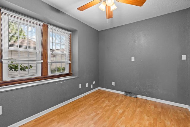 3523 N 76th STREET, Milwaukee, WI 53222