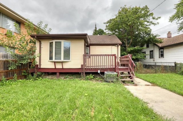 3523 N 76th STREET, Milwaukee, WI 53222