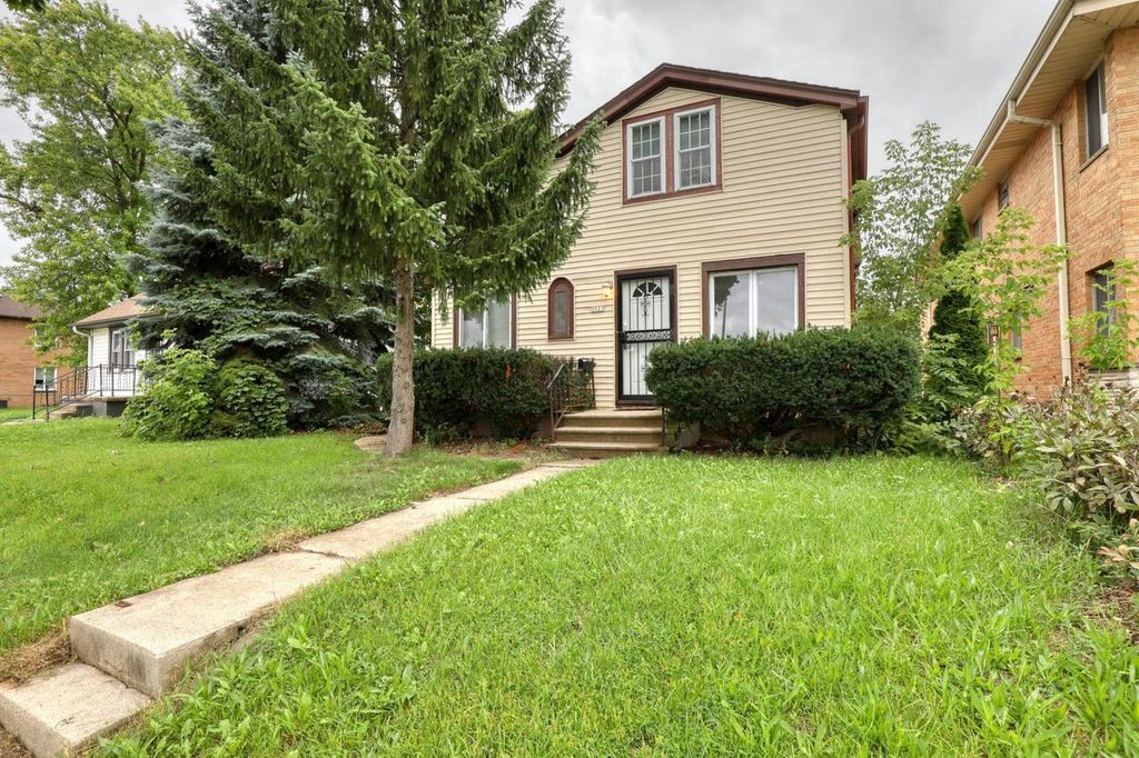3523 N 76th STREET, Milwaukee, WI 53222