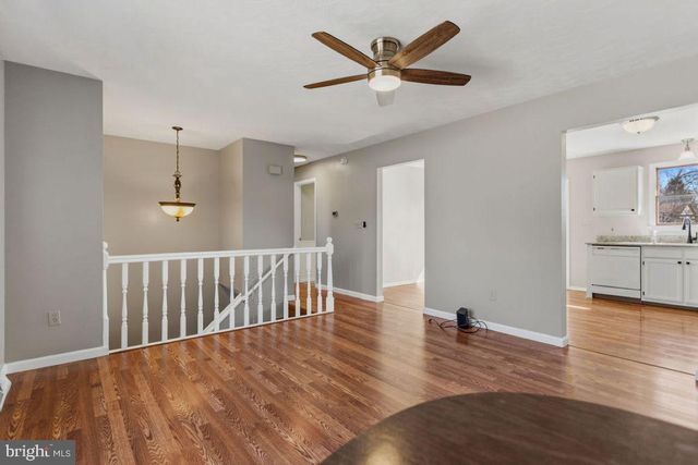 228 S LINCOLN DR, Hanover, PA 17331