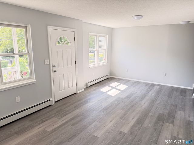 17 Enfield Street 17, Hartford, CT 06112
