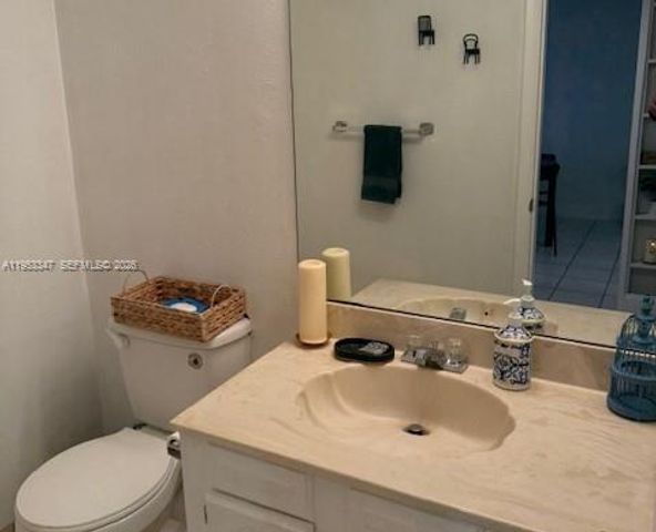 8401 W Sample Rd 14, Coral Springs, FL 33065