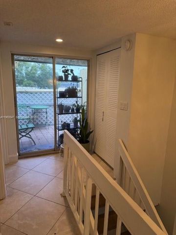 8401 W Sample Rd 14, Coral Springs, FL 33065