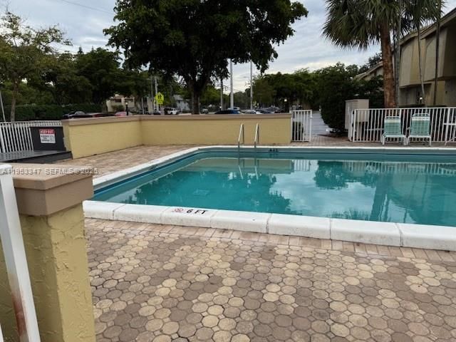 8401 W Sample Rd 14, Coral Springs, FL 33065