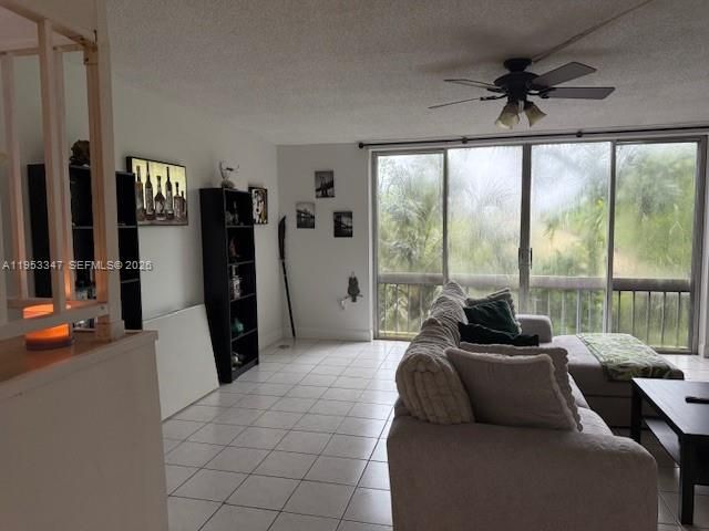 8401 W Sample Rd 14, Coral Springs, FL 33065