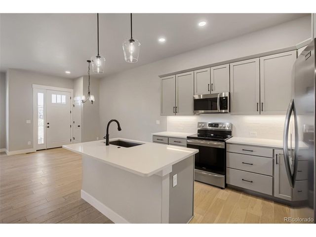 4171 Greenhorn Dr, Loveland, CO 80538